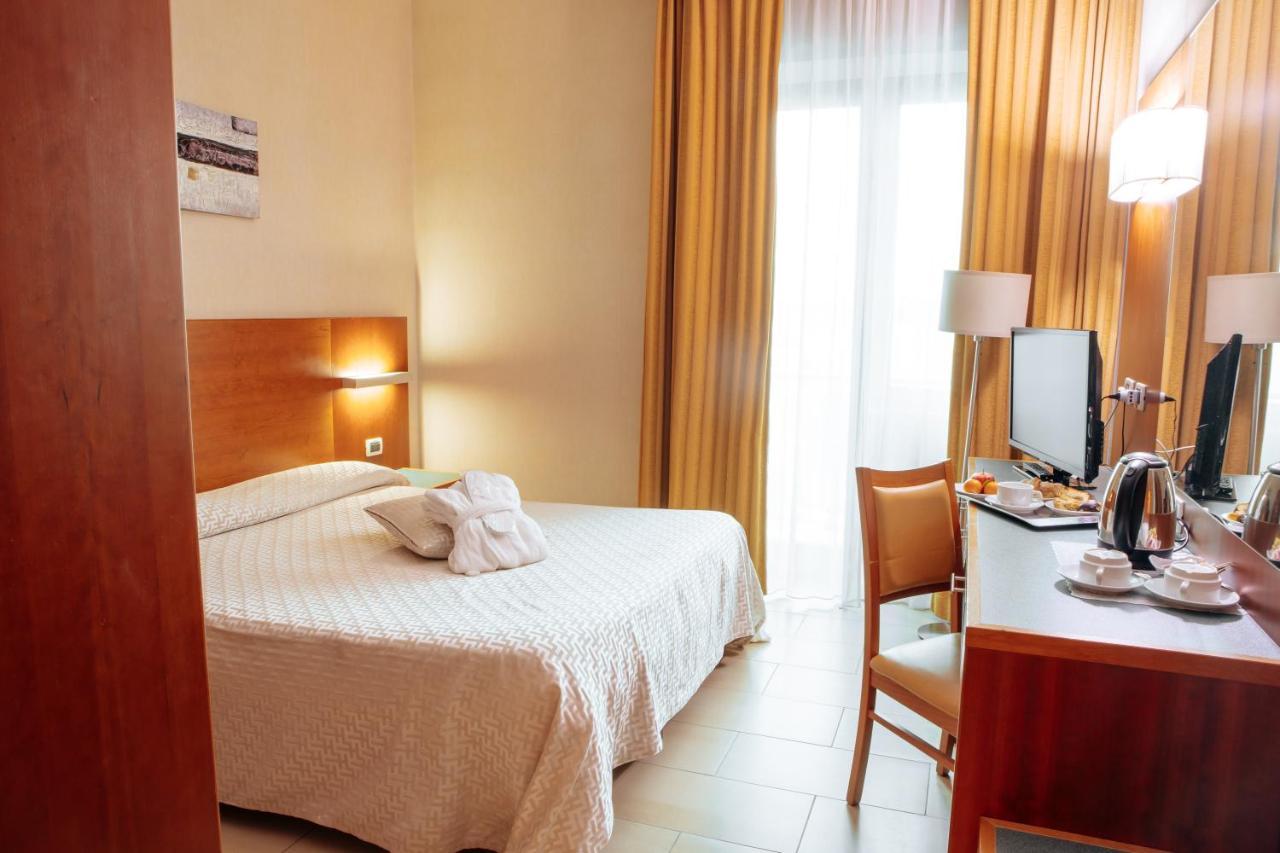 Hotel Amico Citta Sant'Angelo Eksteriør bilde