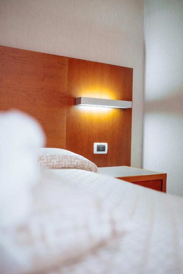 Hotel Amico Citta Sant'Angelo Eksteriør bilde
