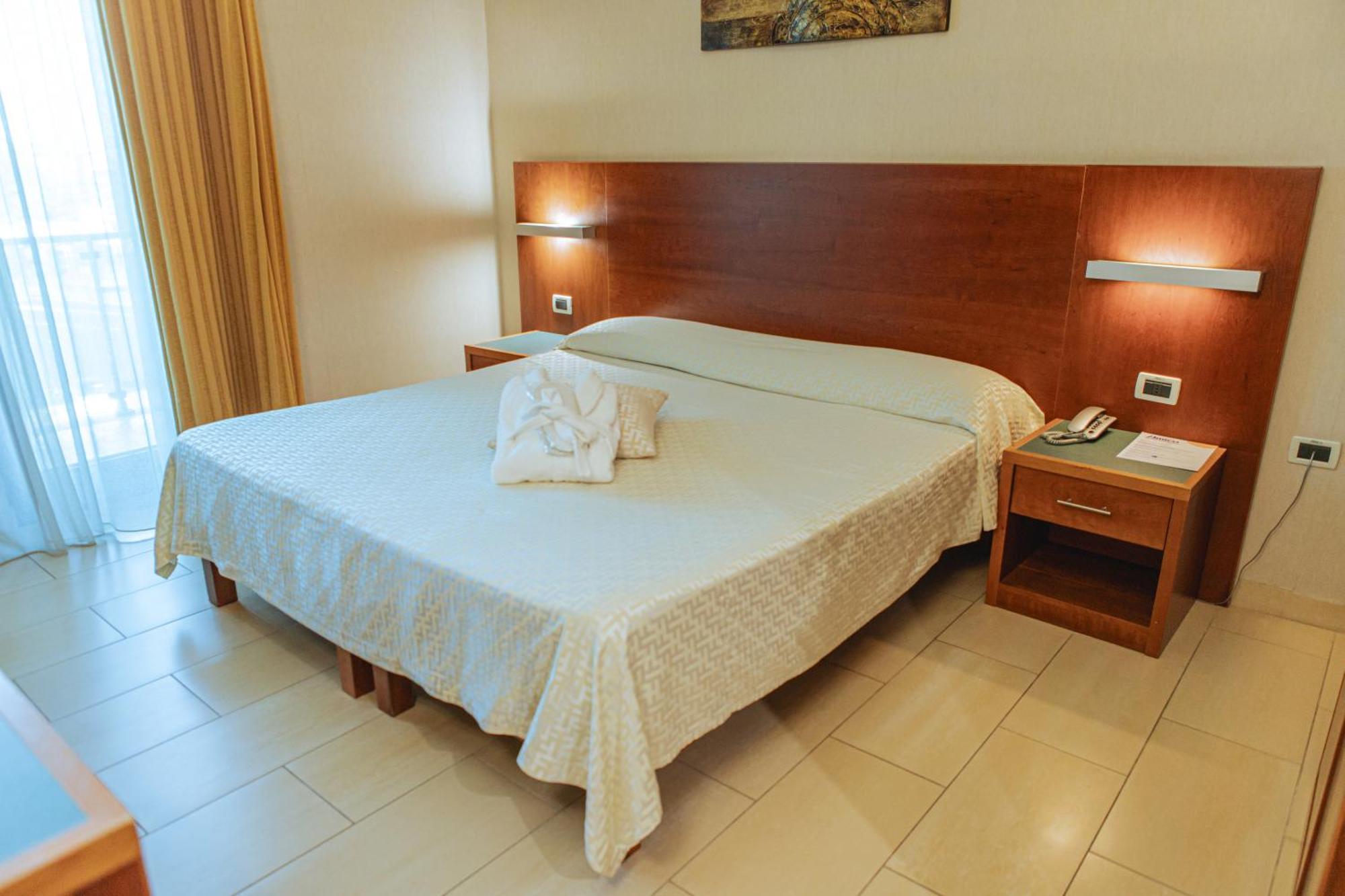 Hotel Amico Citta Sant'Angelo Eksteriør bilde